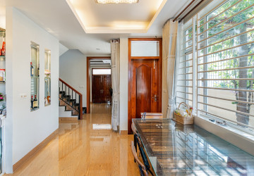 4 Bedroom Corner Villa For Rent - Grand Chroy Chongvar, Chroy Changvar,  Phnom Penh thumbnail