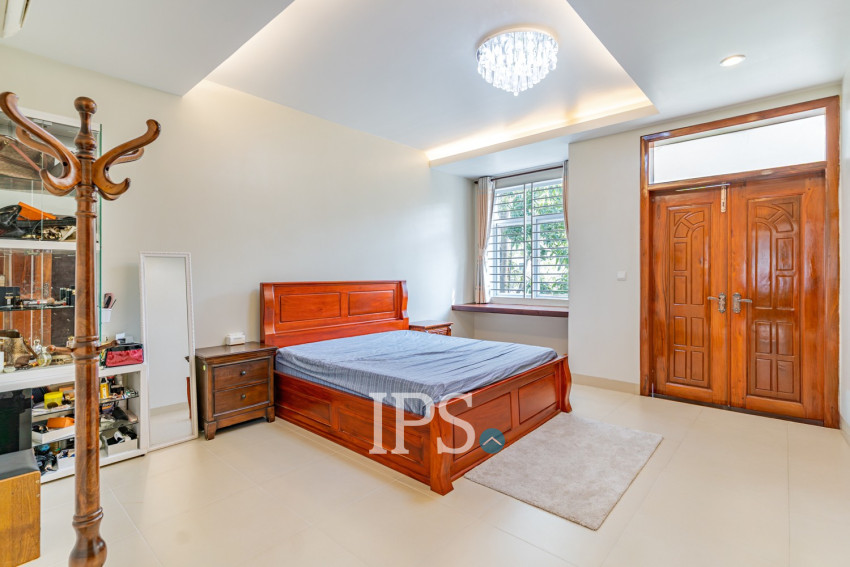 4 Bedroom Corner Villa For Rent - Grand Chroy Chongvar, Chroy Changvar,  Phnom Penh