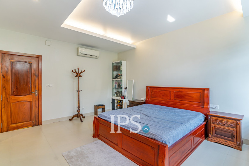 4 Bedroom Corner Villa For Rent - Grand Chroy Chongvar, Chroy Changvar,  Phnom Penh