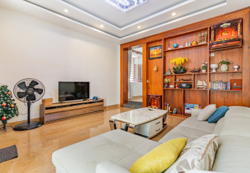 4 Bedroom Corner Villa For Rent - Grand Chroy Chongvar, Chroy Changvar,  Phnom Penh thumbnail
