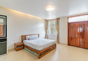 4 Bedroom Corner Villa For Rent - Grand Chroy Chongvar, Chroy Changvar,  Phnom Penh thumbnail