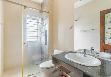 4 Bedroom Corner Villa For Rent - Grand Chroy Chongvar, Chroy Changvar,  Phnom Penh thumbnail