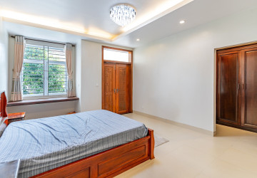4 Bedroom Corner Villa For Rent - Grand Chroy Chongvar, Chroy Changvar,  Phnom Penh thumbnail