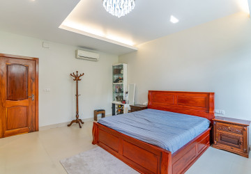 4 Bedroom Corner Villa For Rent - Grand Chroy Chongvar, Chroy Changvar,  Phnom Penh thumbnail