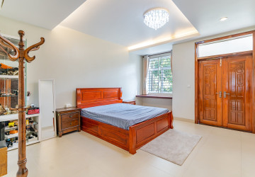 4 Bedroom Corner Villa For Rent - Grand Chroy Chongvar, Chroy Changvar,  Phnom Penh thumbnail