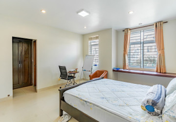 4 Bedroom Corner Villa For Rent - Grand Chroy Chongvar, Chroy Changvar,  Phnom Penh thumbnail