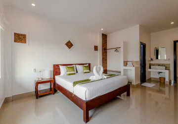 11 Bedroom Hotel For Rent - Svay Dangkum, Siem Reap thumbnail
