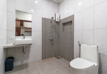 1 Bedroom Apartment For Rent - Slor Kram, Siem Reap thumbnail