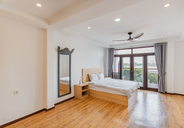 4 Bedroom Serviced Apartment For Rent - Phsar Thmei 1, Phnom Penh thumbnail