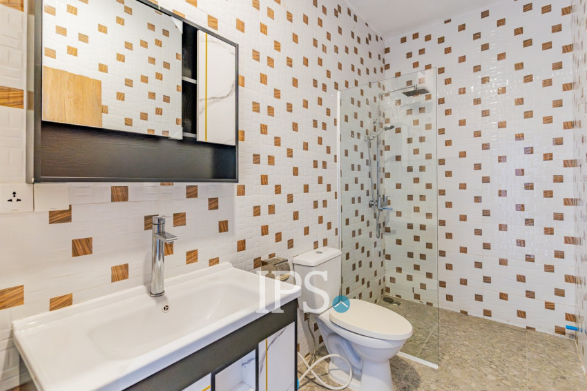 4 Bedroom Serviced Apartment For Rent - Phsar Thmei 1, Phnom Penh