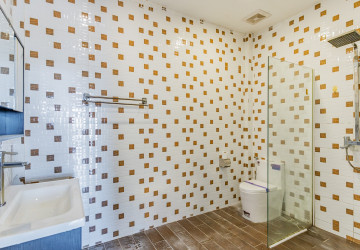 4 Bedroom Serviced Apartment For Rent - Phsar Thmei 1, Phnom Penh thumbnail