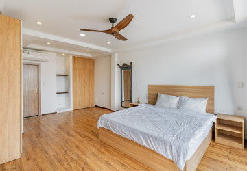 4 Bedroom Serviced Apartment For Rent - Phsar Thmei 1, Phnom Penh thumbnail