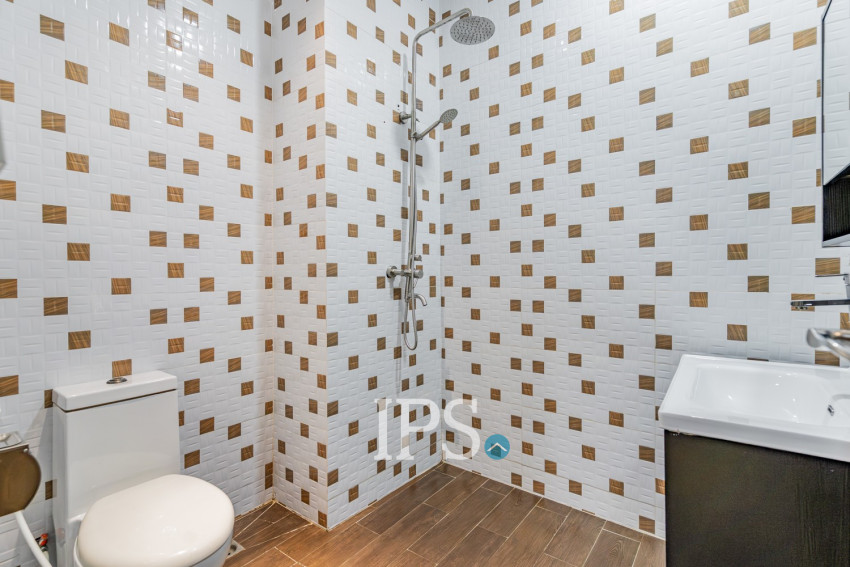 4 Bedroom Serviced Apartment For Rent - Phsar Thmei 1, Phnom Penh