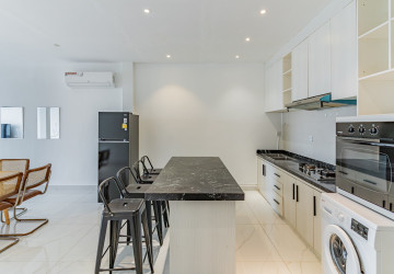 4 Bedroom Serviced Apartment For Rent - Phsar Thmei 1, Phnom Penh thumbnail