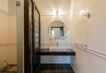 5 Bedroom Villa For Rent - Svay Dangkum, Siem Reap thumbnail