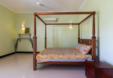 5 Bedroom Villa For Rent - Svay Dangkum, Siem Reap thumbnail