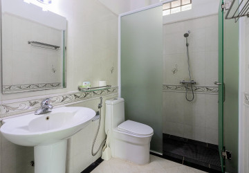 5 Bedroom Villa For Rent - Svay Dangkum, Siem Reap thumbnail