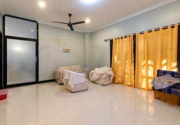 5 Bedroom Villa For Rent - Svay Dangkum, Siem Reap thumbnail
