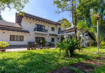 5 Bedroom Villa For Rent - Svay Dangkum, Siem Reap thumbnail