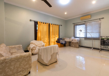 5 Bedroom Villa For Rent - Svay Dangkum, Siem Reap thumbnail