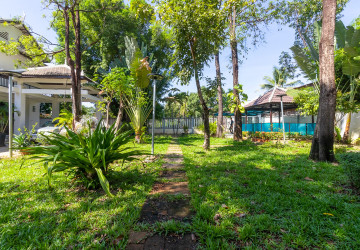 5 Bedroom Villa For Rent - Svay Dangkum, Siem Reap thumbnail