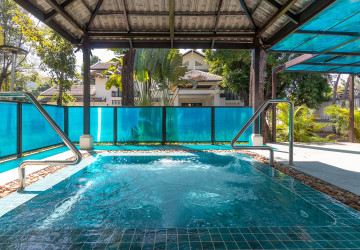 5 Bedroom Villa For Rent - Svay Dangkum, Siem Reap thumbnail