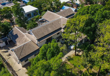 5 Bedroom Villa For Rent - Svay Dangkum, Siem Reap thumbnail