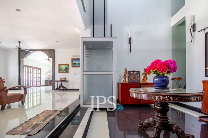 5 Bedroom Villa For Rent - Svay Dangkum, Siem Reap
