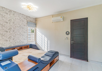4 Bedroom Villa For Rent - Chip Mong Grand Phnom Penh, Kmuonh, Phnom Penh thumbnail