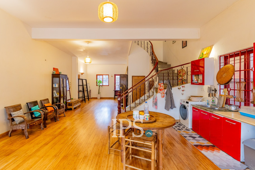 4 Bedroom Twin Villa For Sale - Borey Sopheak Mongkul, Chroy Changvar, Phnom Penh