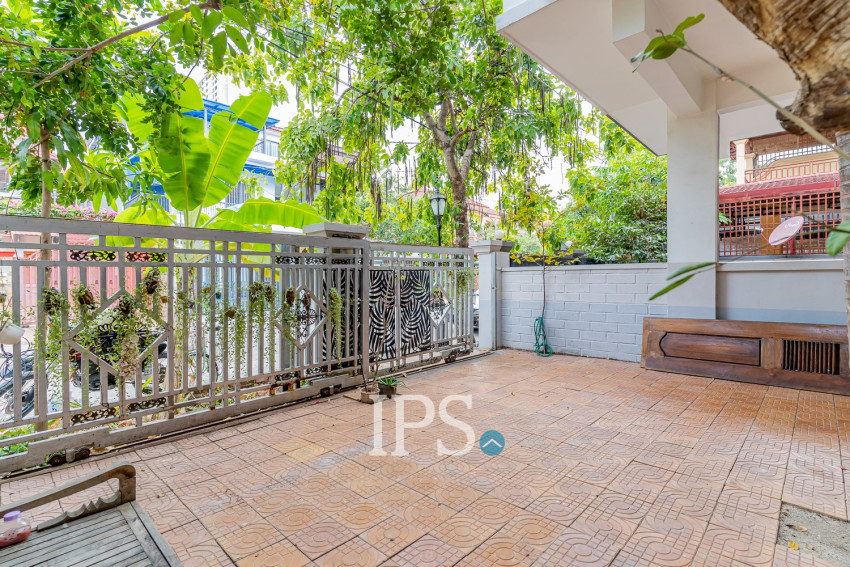 4 Bedroom Twin Villa For Sale - Borey Sopheak Mongkul, Chroy Changvar, Phnom Penh