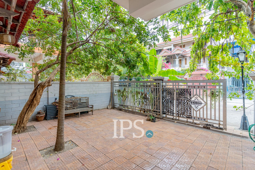 4 Bedroom Twin Villa For Rent - Borey Sopheak Mongkul, Chroy Changvar, Phnom Penh