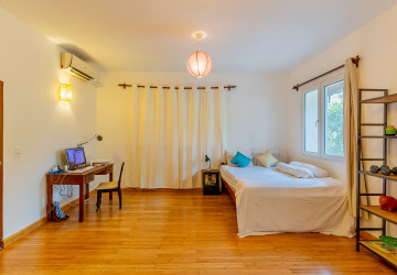 4 Bedroom Twin Villa For Rent - Borey Sopheak Mongkul, Chroy Changvar, Phnom Penh thumbnail