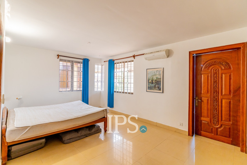 4 Bedroom Twin Villa For Rent - Borey Sopheak Mongkul, Chroy Changvar, Phnom Penh