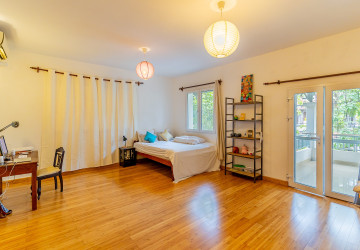 4 Bedroom Twin Villa For Rent - Borey Sopheak Mongkul, Chroy Changvar, Phnom Penh thumbnail