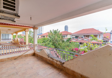4 Bedroom Twin Villa For Rent - Borey Sopheak Mongkul, Chroy Changvar, Phnom Penh thumbnail