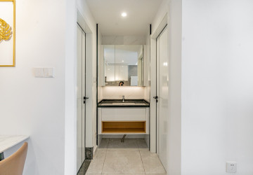 1 Bedroom Condo For Rent - Huanyu Center, Tonle Bassac, Phnom Penh thumbnail