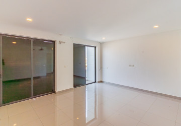 4 Bedroom Shophouse For Rent - Borey Chip Mong 271, Khan Meanchey, Phnom Penh thumbnail