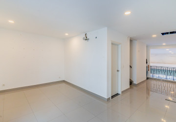 4 Bedroom Shophouse For Rent - Borey Chip Mong 271, Khan Meanchey, Phnom Penh thumbnail