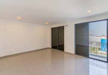 4 Bedroom Shophouse For Rent - Borey Chip Mong 271, Khan Meanchey, Phnom Penh thumbnail