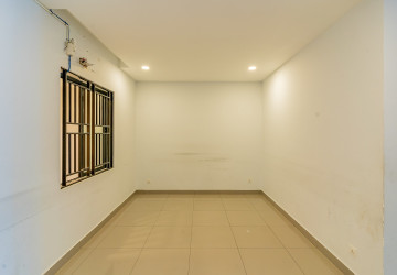 4 Bedroom Shophouse For Rent - Borey Chip Mong 271, Khan Meanchey, Phnom Penh thumbnail