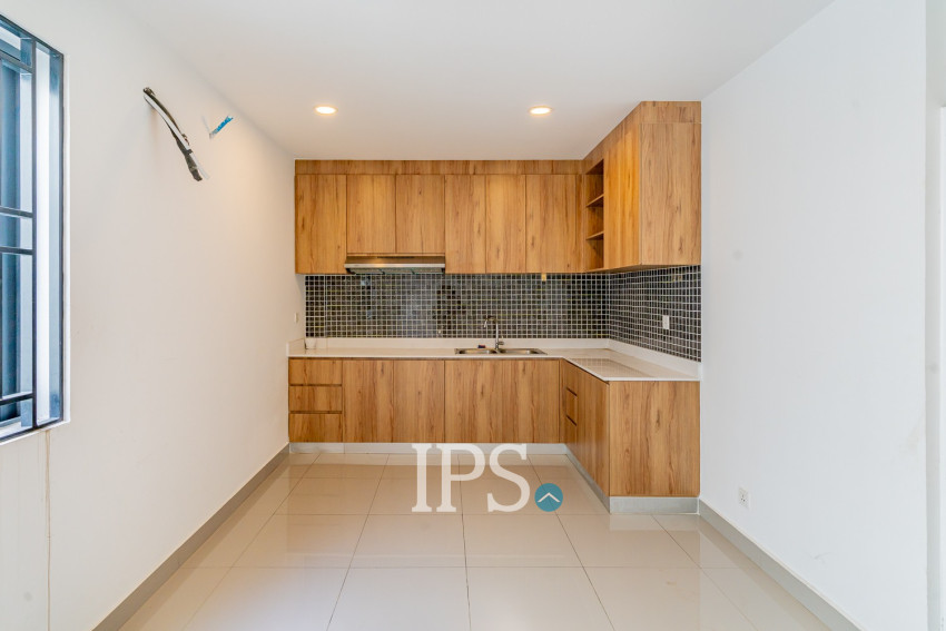 4 Bedroom Shophouse For Rent - Borey Chip Mong 271, Khan Meanchey, Phnom Penh