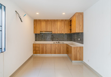 4 Bedroom Shophouse For Rent - Borey Chip Mong 271, Khan Meanchey, Phnom Penh thumbnail