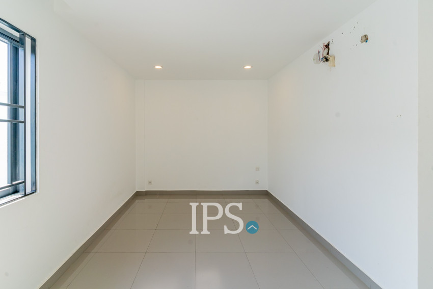 4 Bedroom Shophouse For Rent - Borey Chip Mong 271, Khan Meanchey, Phnom Penh