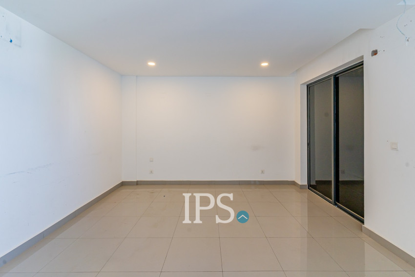 4 Bedroom Shophouse For Rent - Borey Chip Mong 271, Khan Meanchey, Phnom Penh