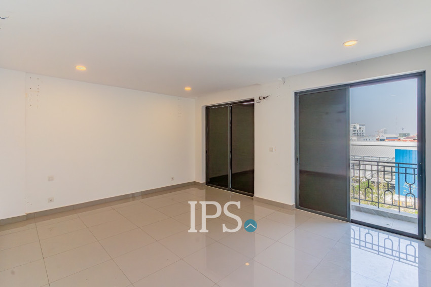 4 Bedroom Shophouse For Rent - Borey Chip Mong 271, Khan Meanchey, Phnom Penh