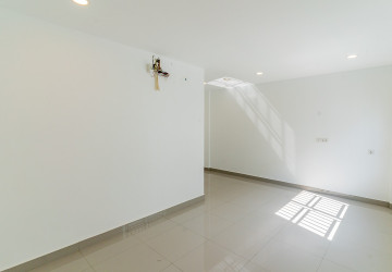 4 Bedroom Shophouse For Rent - Borey Chip Mong 271, Khan Meanchey, Phnom Penh thumbnail