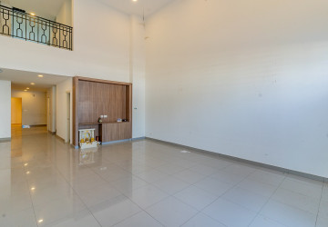 4 Bedroom Shophouse For Rent - Borey Chip Mong 271, Khan Meanchey, Phnom Penh thumbnail