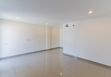 4 Bedroom Shophouse For Rent - Borey Chip Mong 271, Khan Meanchey, Phnom Penh thumbnail