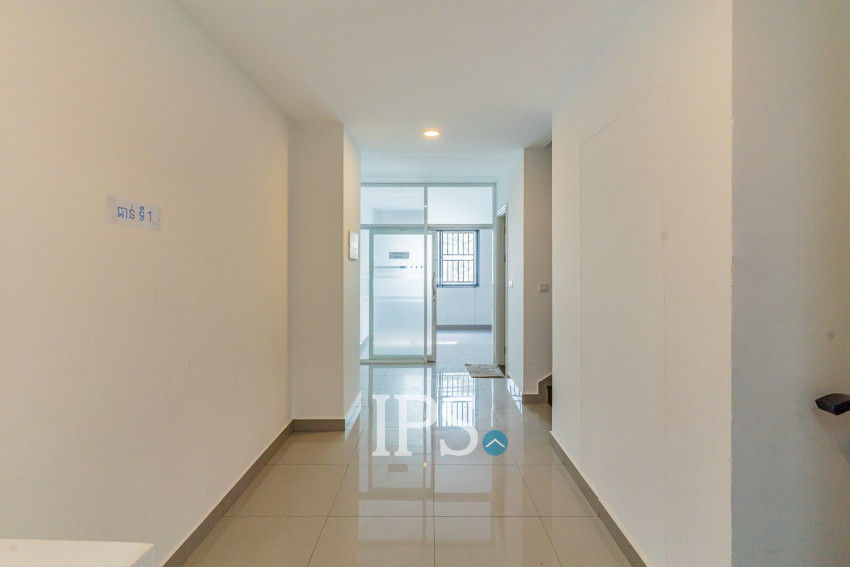4 Bedroom Shophouse For Rent - Borey Chip Mong 271, Khan Meanchey, Phnom Penh